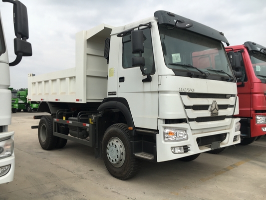 Op zwaar werk berekende de Stortplaatsvrachtwagen ZZ3167M3811 Model290hp van HOWO 4X2