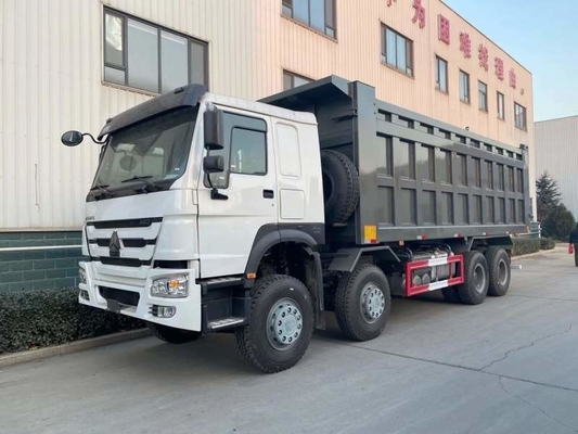 Van de de Vormstortplaats van U van SINOTRUK HOWO 8X4 de doosvrachtwagen in Ghana Tanzania Zambia Zimbabwe