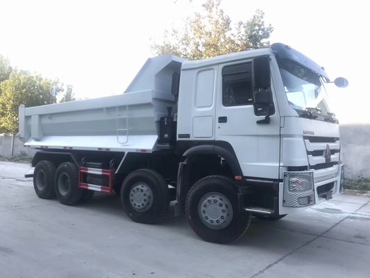 Van de de Vormstortplaats van U van SINOTRUK HOWO 8X4 de doosvrachtwagen in Ghana Tanzania Zambia Zimbabwe