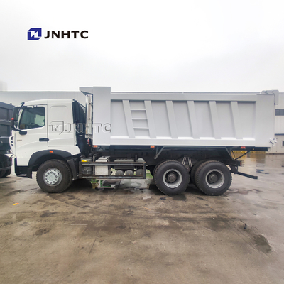 Sinotruk HOWO 6x4 10 Wielen30ton 18Cubic 380hp Stortplaats Tipper Truck For Congo