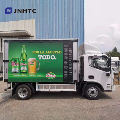 De de Diepvriezervrachtwagen van de Sinotrukhowo 4x2 Ijskast drinkt Drank Gekoelde Doosvrachtwagen