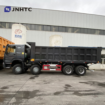 Zwarte Op zwaar werk berekende Stortplaatsvrachtwagen 12 Wielen 420hp Sinotruk Tipper Truck New Model