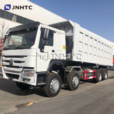 Sinotruk Howo Benz White Dump Truck 50T 12 Nieuwe Model van de wielen het Rechtse Aandrijving