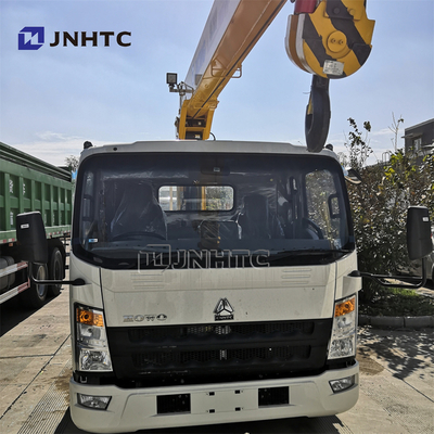 De Lichte Ineenschuivende Boom Crane Truck van Sinotrukhowo 4X2 5 Ton