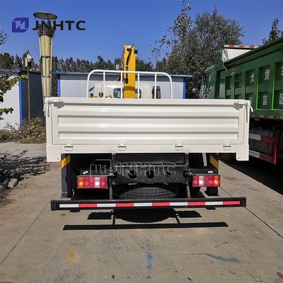 De Lichte Ineenschuivende Boom Crane Truck van Sinotrukhowo 4X2 5 Ton