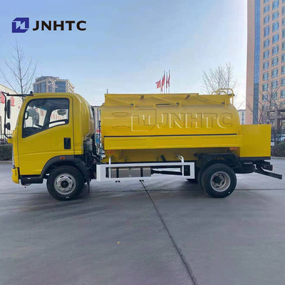 Van de Plichts Commerciële Vrachtwagens van HOWO 4x2 116hp 5cbm de Lichte Vrachtwagen van de de Brandstoftanker