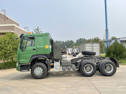 eerste howo van 40T Sinotruk 420hp - de Tractor Hoofd6x4 van de verhuizersvrachtwagen
